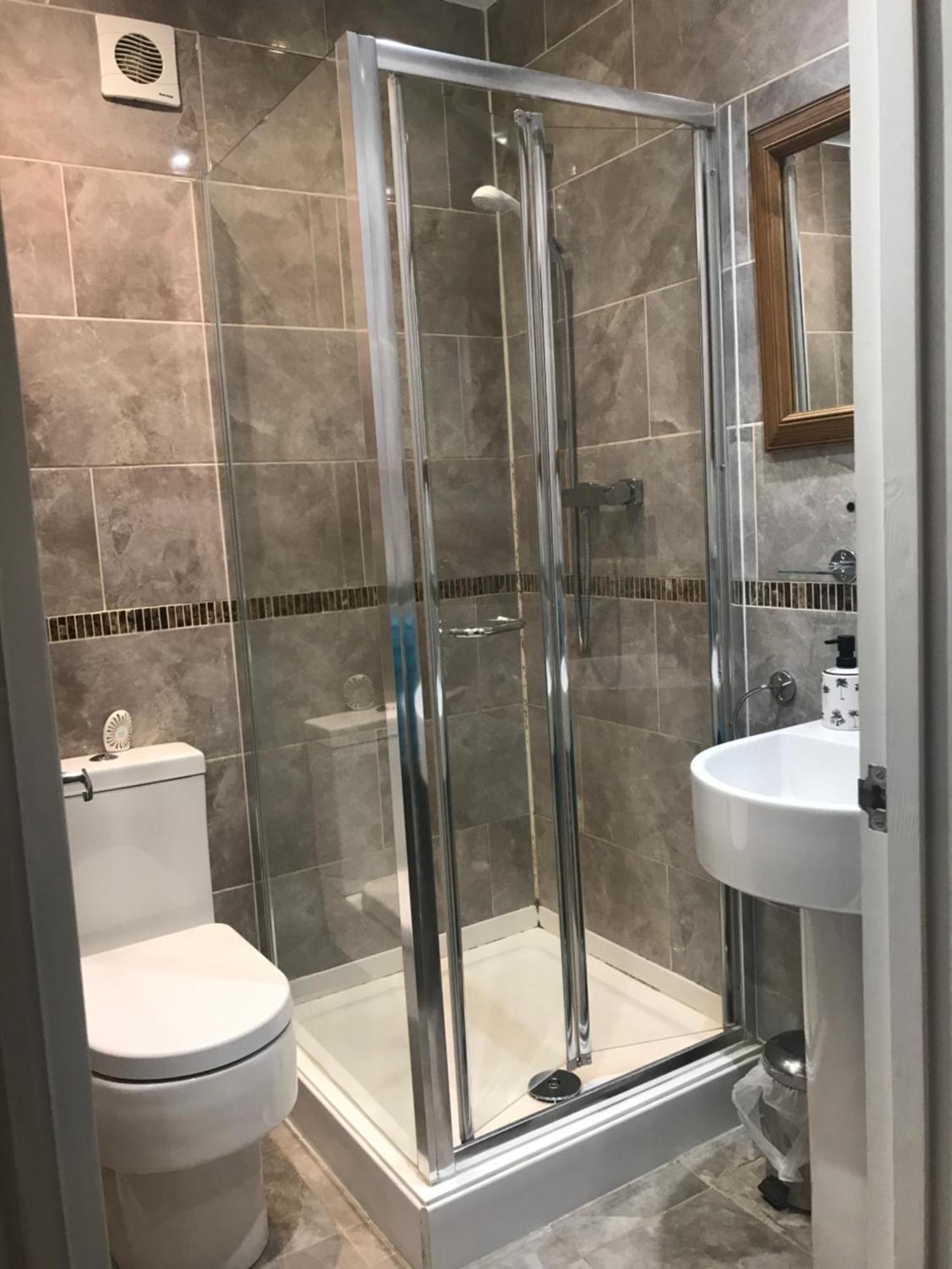 Acacia Villas Guest House Гілфорд Екстер'єр фото